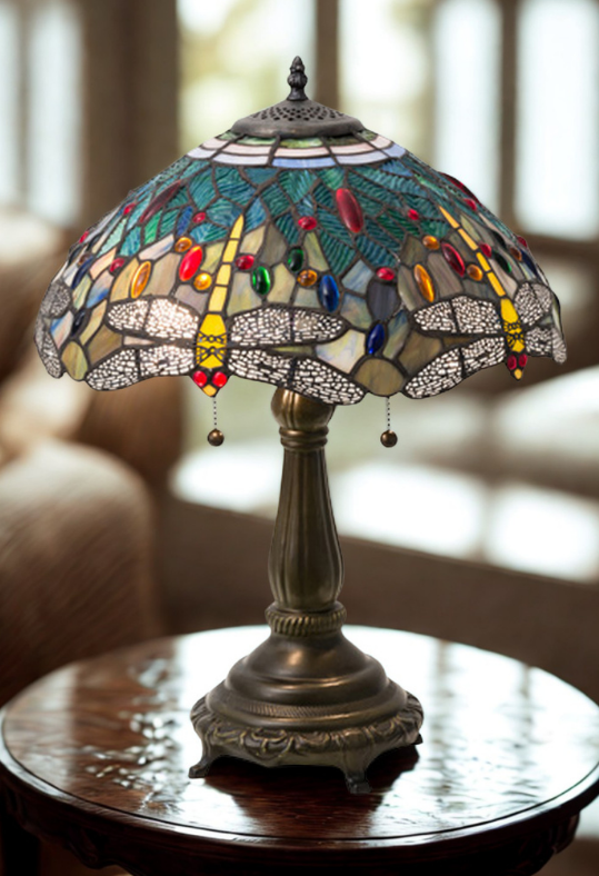 Tiffany Table Lamp, Dragonfly Motif: Feel the creativity that This lamp Illuminates